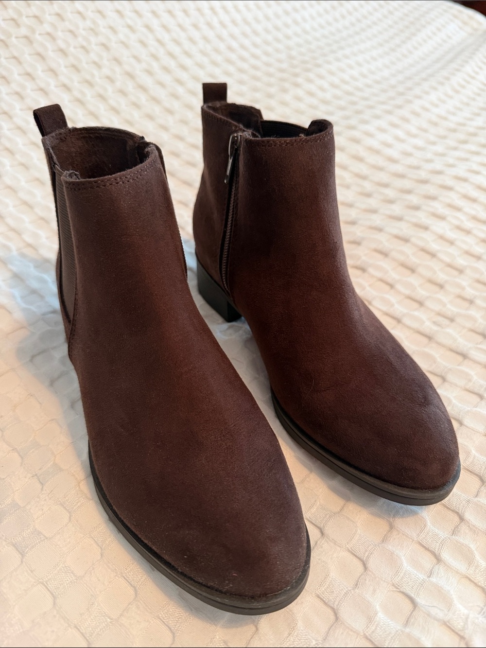 SO Chocolate Brown Suede Ankle Booties